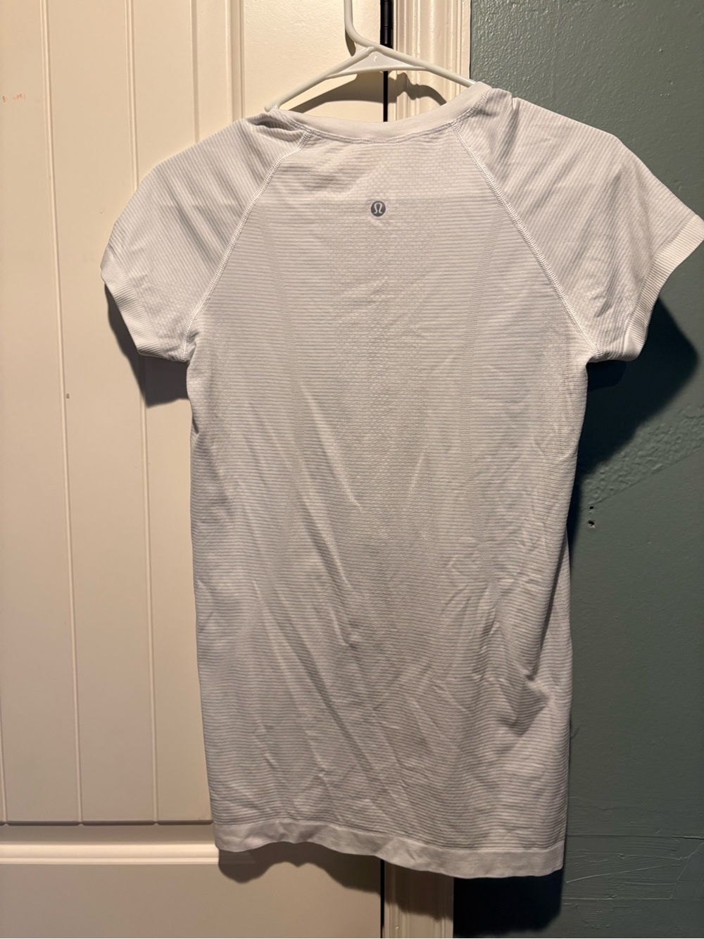 lululemon athletica White Short Sleeve Tech Tee - Picture 2 of 3
